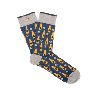 bruno-amp-alix-chaussettes-inseparables-pour-hommes-cabaia-reinvente-les-accessoires-et-vetements-pour-les-femmes-hommes-et-enfants-bonnets-sacs-echarpes-chaussettes-serviettes-de-plage