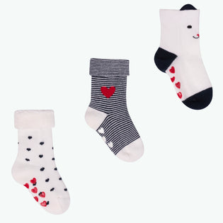 petit-coeur-pack-de-chaussettes-bebe-cabaia-reinvente-les-accessoires-et-vetements-pour-les-femmes-hommes-et-enfants-bonnets-sacs-echarpes-chaussettes-serviettes-de-plage