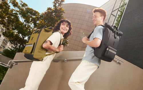 Un sac à dos vélo technique au design urbain - Cabaia