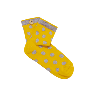 valentine-amp-ethan-yellow-cabaia-reinvente-les-accessoires-et-vetements-pour-les-femmes-hommes-et-enfants-bonnets-sacs-echarpes-chaussettes-serviettes-de-plage