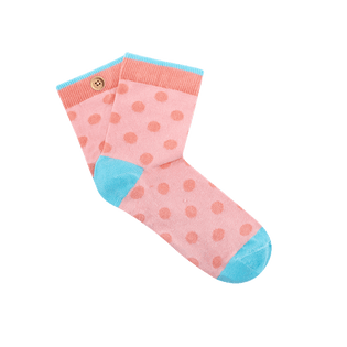 new-louise-amp-charles-pink-cabaia-reinvente-les-accessoires-et-vetements-pour-les-femmes-hommes-et-enfants-bonnets-sacs-echarpes-chaussettes-serviettes-de-plage