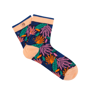 leana-amp-arthur-chaussettes-inseparables-pour-femmes-cabaia-reinvente-les-accessoires-et-vetements-pour-les-femmes-hommes-et-enfants-bonnets-sacs-echarpes-chaussettes-serviettes-de-plage