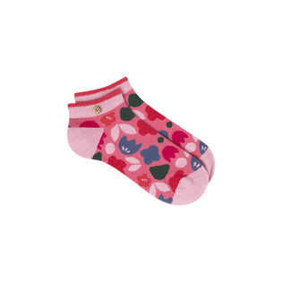 ludivine-amp-clem-cabaia-reinvente-les-accessoires-et-vetements-pour-les-femmes-hommes-et-enfants-bonnets-sacs-echarpes-chaussettes-serviettes-de-plage